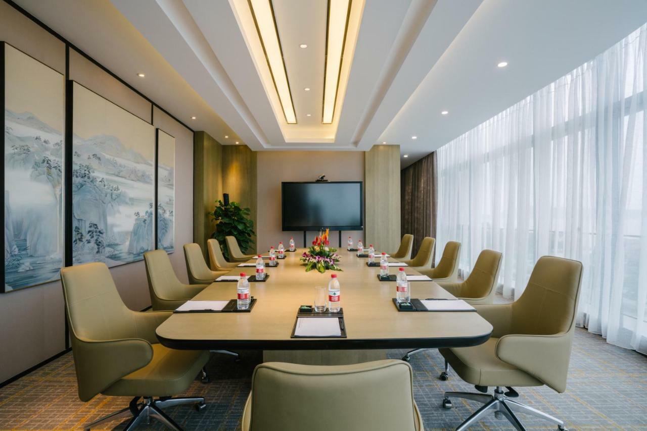 Pullman Zhoushan Seaview Bagian luar foto