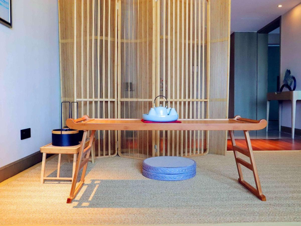 Pullman Zhoushan Seaview Bagian luar foto