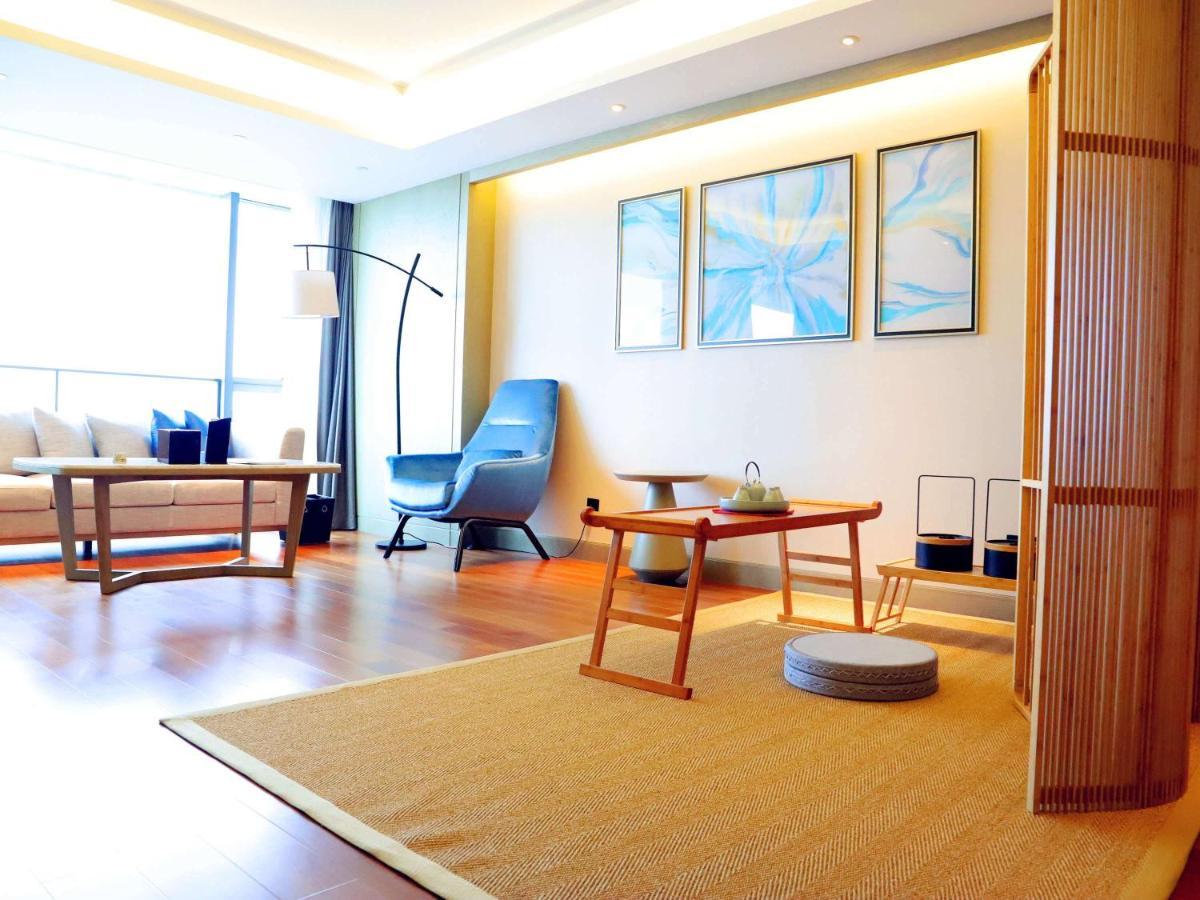 Pullman Zhoushan Seaview Bagian luar foto